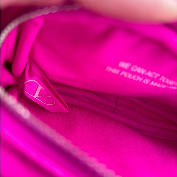 Valentino Vibrant Pink Quilted Pouch - Picture 4 of 4